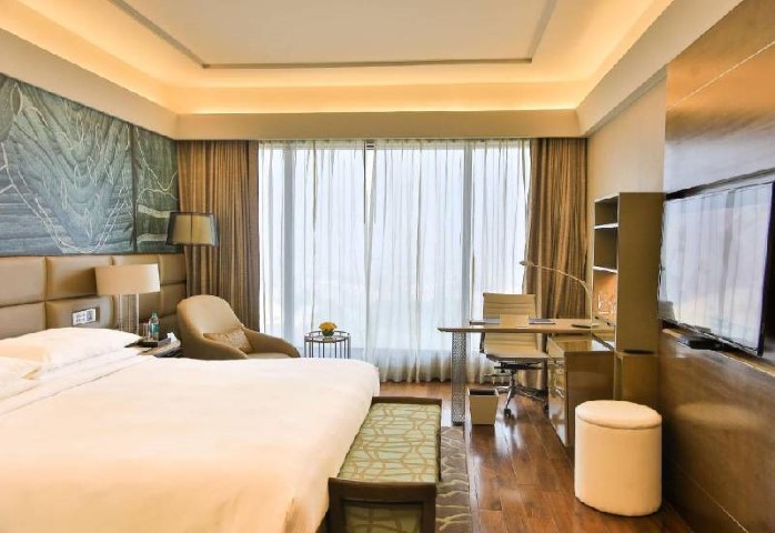 The Leela Ambience Convention Hotel Delhi gallery image 5